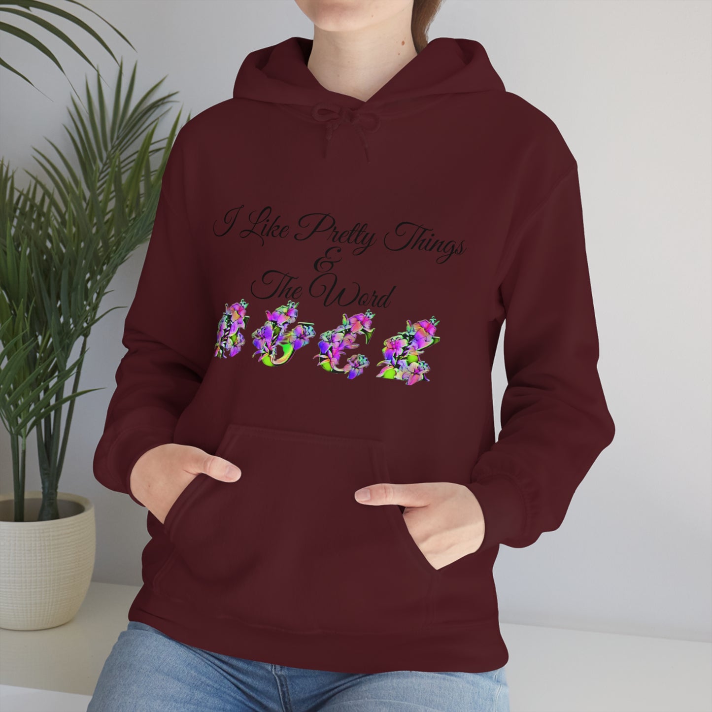 I Like Pretty Things and the word F*ck, S-5XL, Unisex Heavy Blend™ Hooded Sweatshirt
