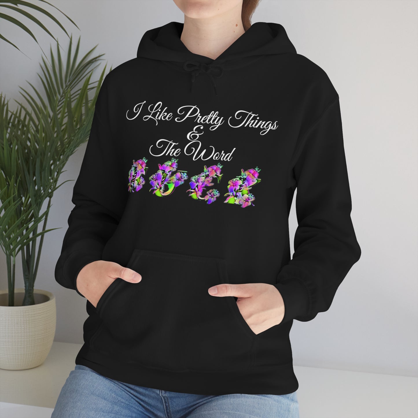 I Like Pretty Things and the word F*ck, S-5XL, Unisex Heavy Blend™ Hooded Sweatshirt